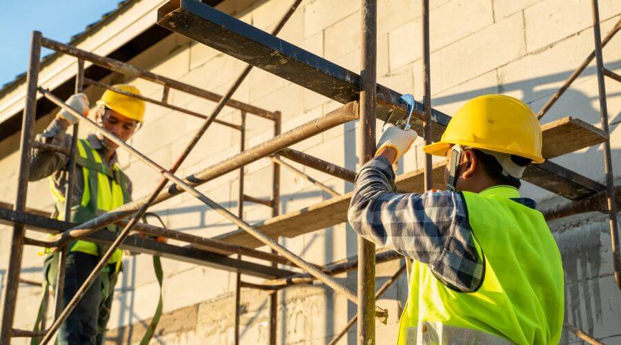 Professional fairlawn roofing services in Longview, IL